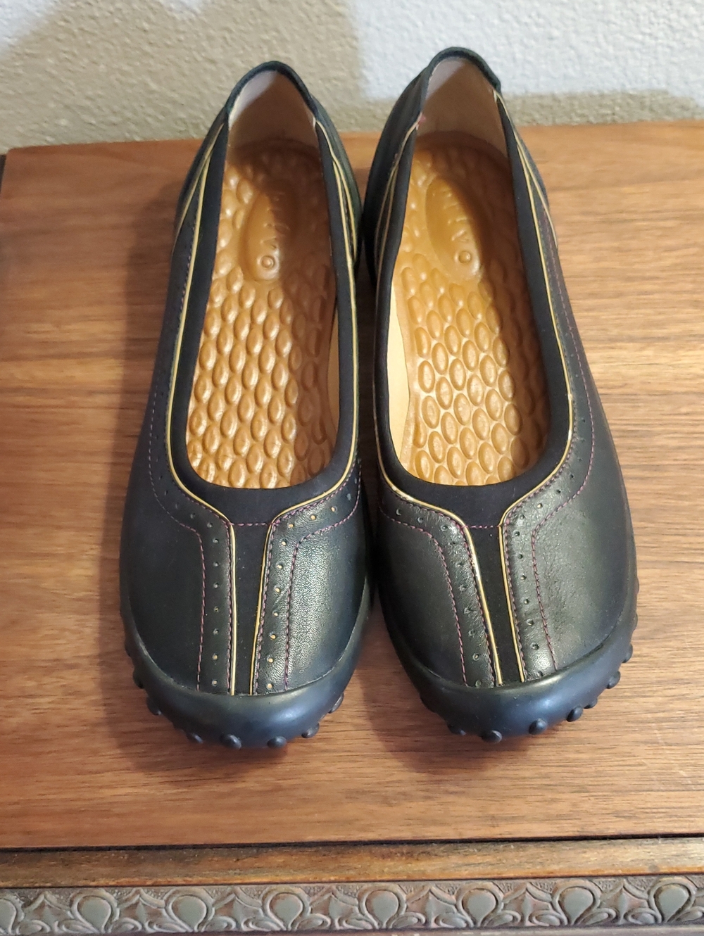 Clarks Pr!vo Ballet Flats Nwot